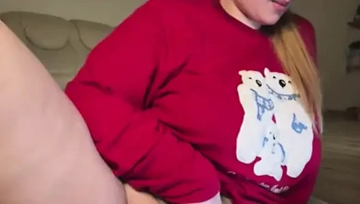 Huge natural tits playing and pussy fingering with jucielussie