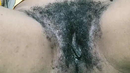 Memek berbulu cewek gemuk rambut merah ini dientot habis-habisan - close up
