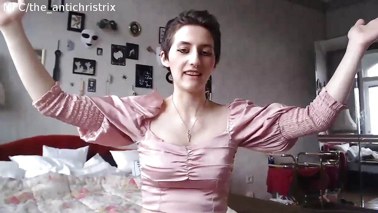 Showing My Dirty Bits on Cam!