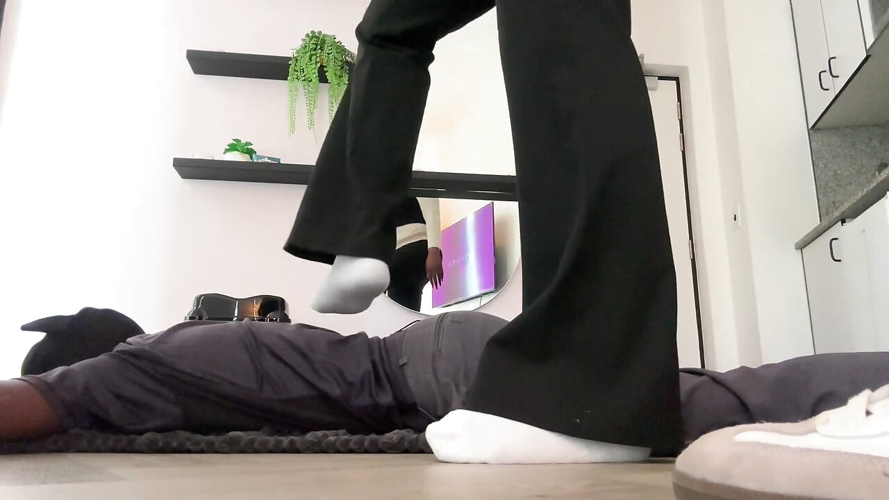 펨돔 발 페티쉬 지배