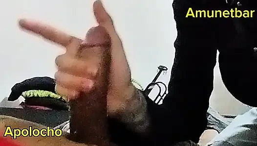 Получает минет от голодной до хуя подруги