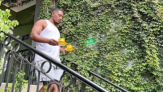 Bagian 2 video ibu tiriku memberiku hadiah dan aku akhirnya ngentot sama tukang pijat kulit hitam kontol besarku