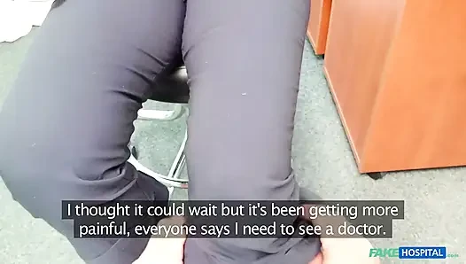 Fake hospital - edepsiz orta yaşlı seksi erkek delisi valentina ross kocası beklerken sikiliyor