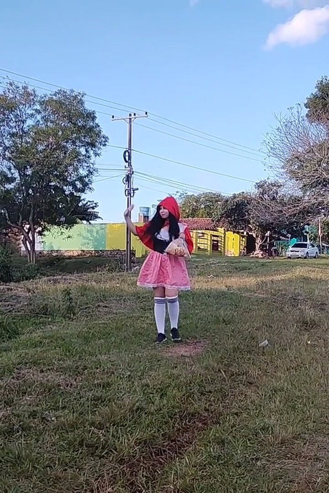 Little Red Riding Hood Offers More Than Bread and Sucks Cock