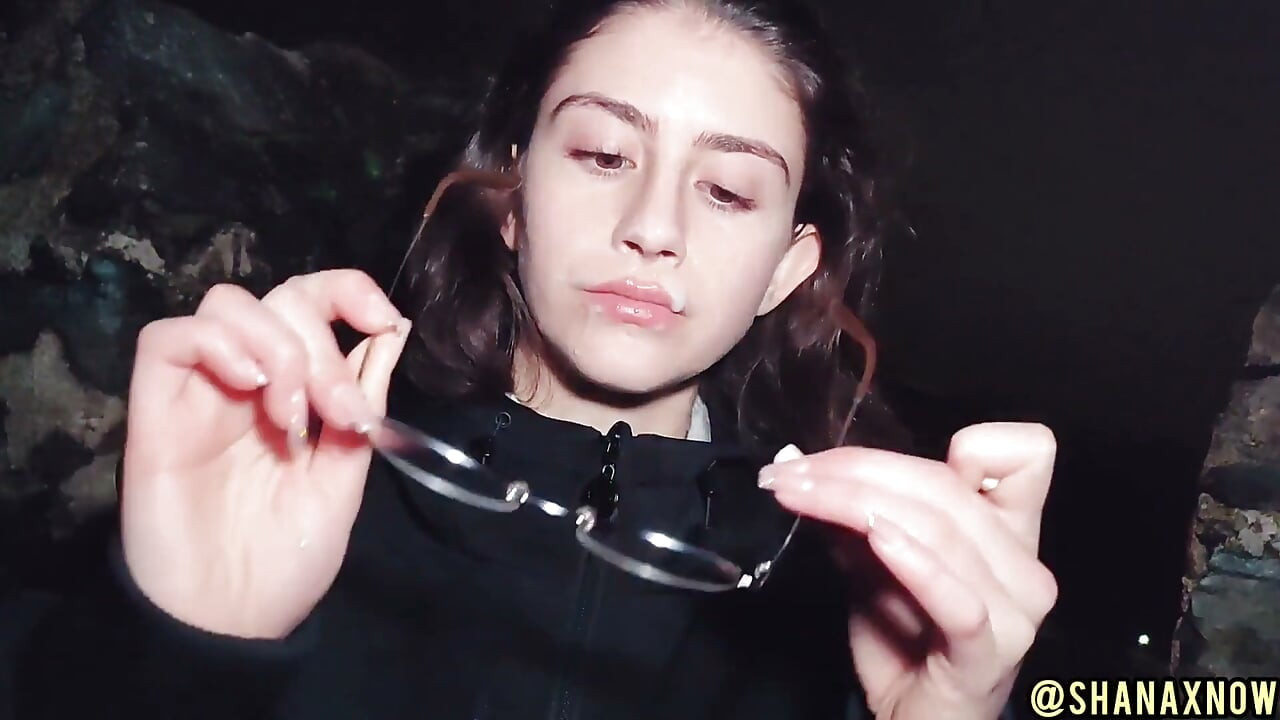 Kingdom Castle Blowjob, Cum Walker & Pee