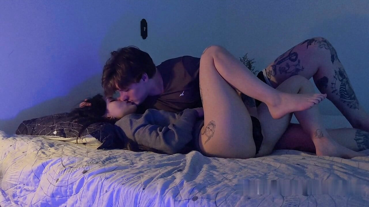 Intimate Bed Session with Real Couple - Slow Deep Missionary Full of Kisses