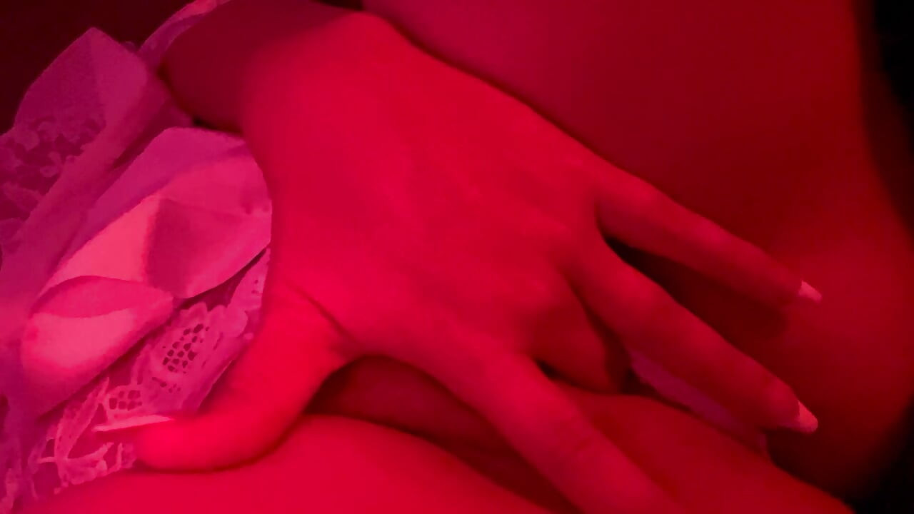 Ich liebe es, mich selbst mit den fingern zu ficken