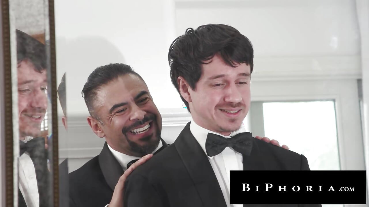 BIPHORIA - “我需要嘴裡含點東西，它讓我平靜下來，你是最好的男人，現在幫幫我”
