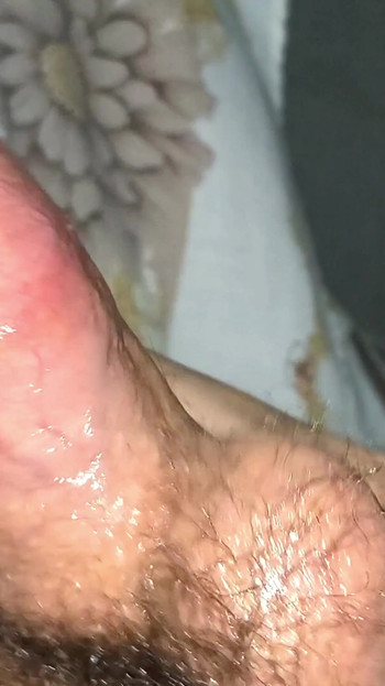 Svršavanje unutra Drkanje Moja arapska cura mi pomaže svršiti