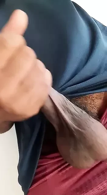 Kijk tot het einde, ik kwam terug van de sportschool, ik realiseerde me niet dat mijn lul haar had, ik merkte het niet,