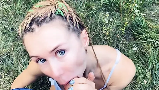 Açık havada hızlı oral seks (bakış açısı)