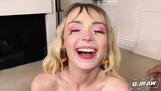 Bjraw sarışın spinner Lilly Bell yüzüne büyük bir boşalma alıyor