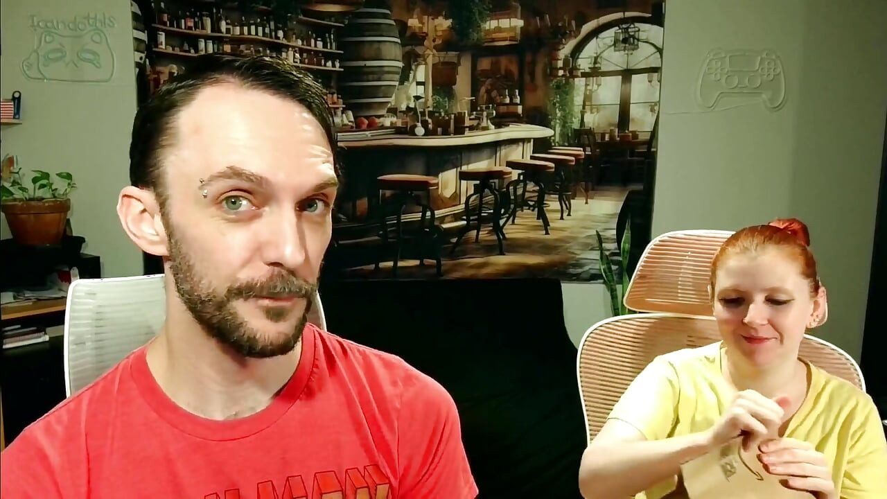 Jahuno sisa i vibrira džepnu pičku raspakiranje
