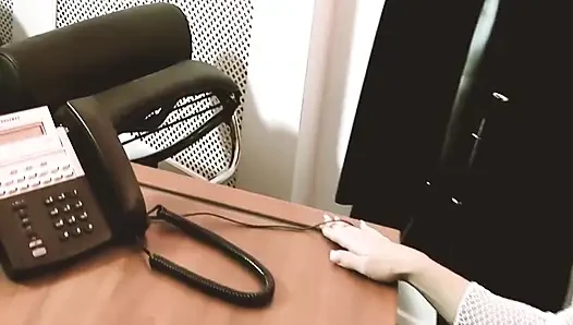 Höschen-party-4_gorgeous, vollbusige büroangestellte wird im büro beim dessous gefickt