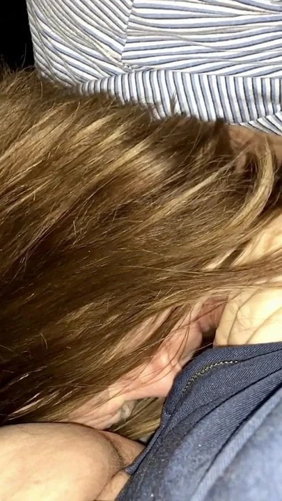 WIFE LOVES SUCKING