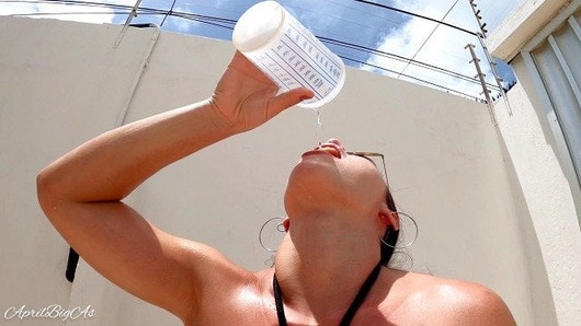 Natursekt trinken und Sperma im Garten schlucken, Sommer 2021 !!