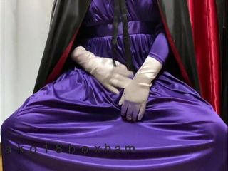 Avec une robe violette et une cape en satin (couches), partie 3 (final)