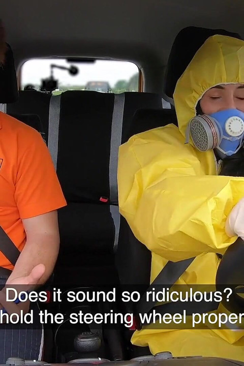 Scoate-mi costumul hazmat și fute-mă