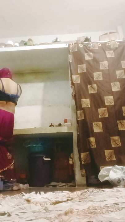 Urvashi Rani saree phnke masti krte krte apne devar ke sath