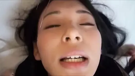 Menina japonesa, orgasmo de massagem na cabeça