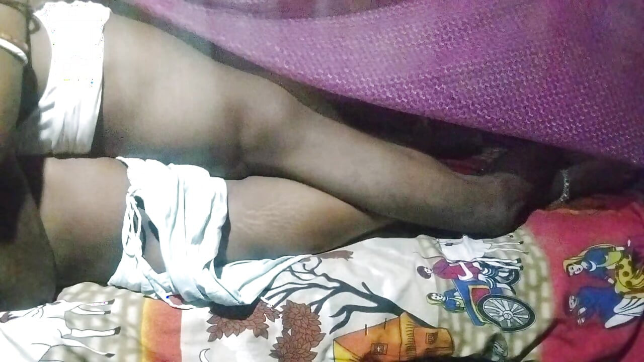 Akeli bahan ne apne hi sahodar bhai se chudwaya