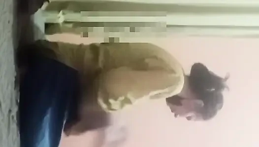 Göt sikişi Dasi seksi vücutlu üvey kız kardeş üvey erkek kardeş ile çok ateşli çok güzel