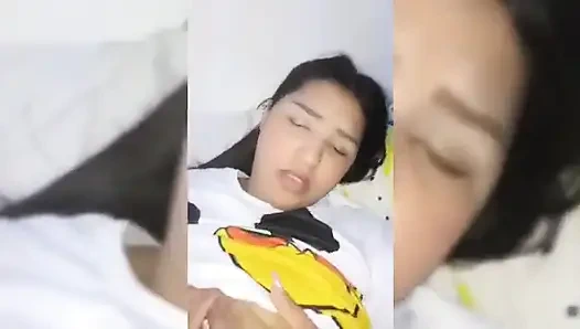 Colombian Brunette Very Tired of Her Life She Sucks the Neighbor!!