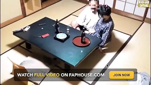 Nach feierabend verführung einer heißen frühlingsbegleiterin in einer Privatraum-session gefangen genommen - szene.1