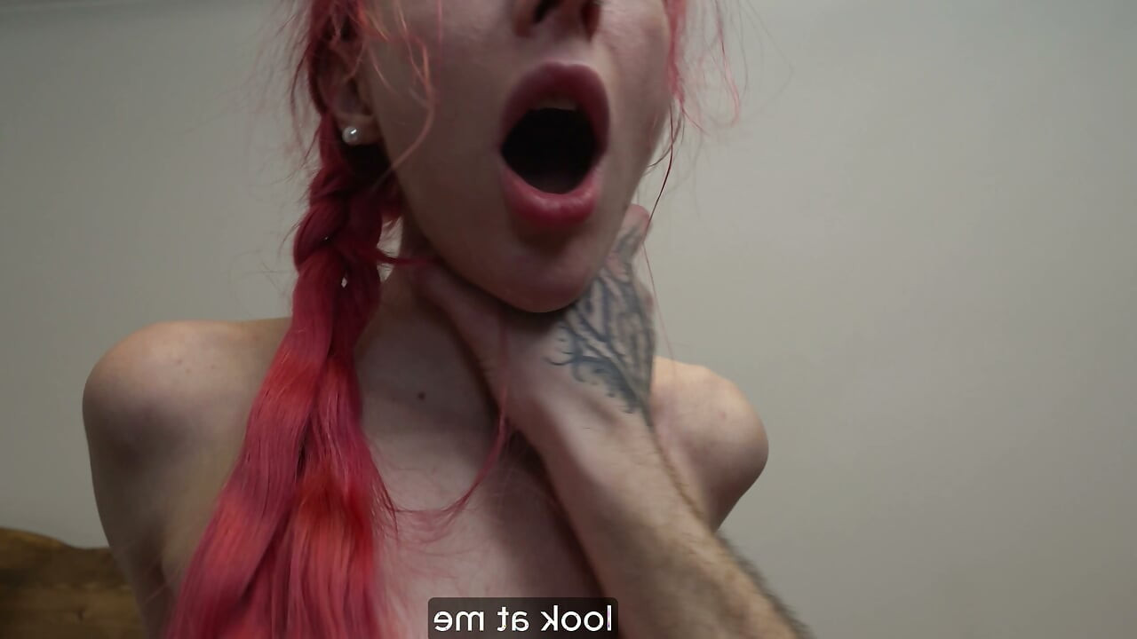 bare stanon vaali laal baalon vaali aaya land ki savaari karti hai
