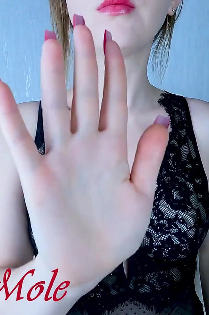 I show beautiful hands and smear with cream. I do hand massage.