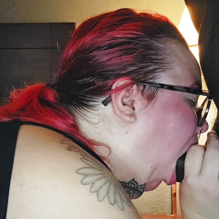 厚い白人 Aubrey_Bigbabe304 トロッツィラ神との任務を理解する