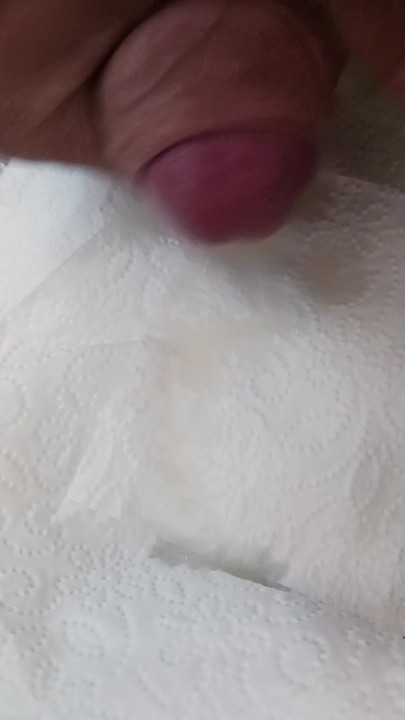 MASTURBATING UNTIL CUM ( PART I)