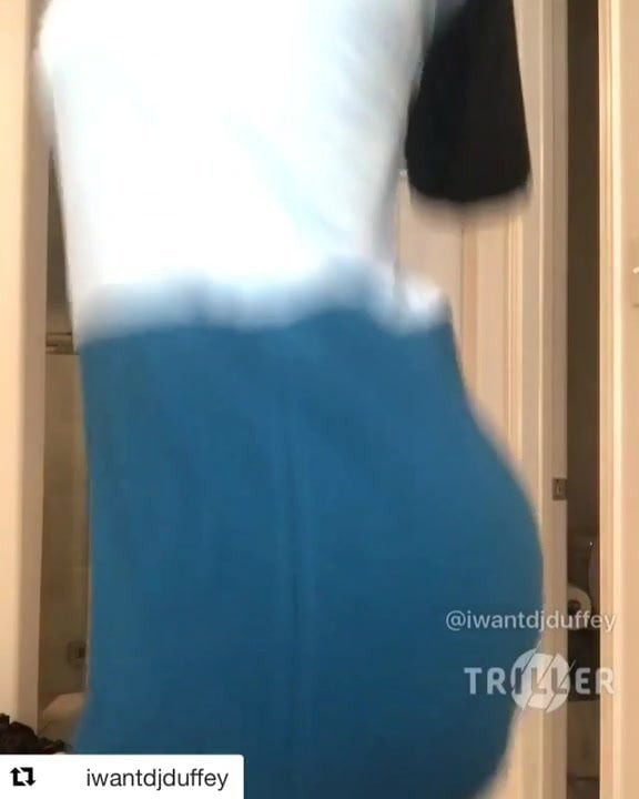 Twerk Work and Big Tits