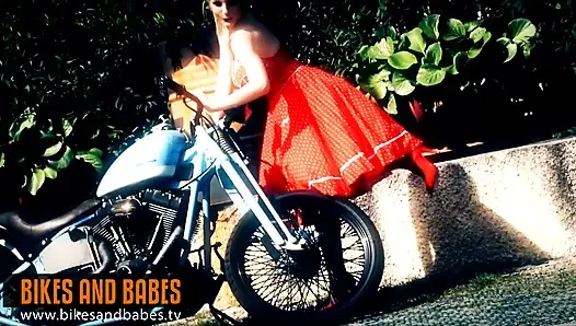 Amelia de luxe - fahrräder und schätzchen tv sexy videos