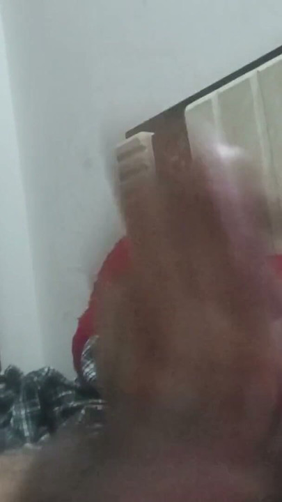 صبي ساخن صغير جاهز ليمارس الجنس مع أم السكر | مقطع 2