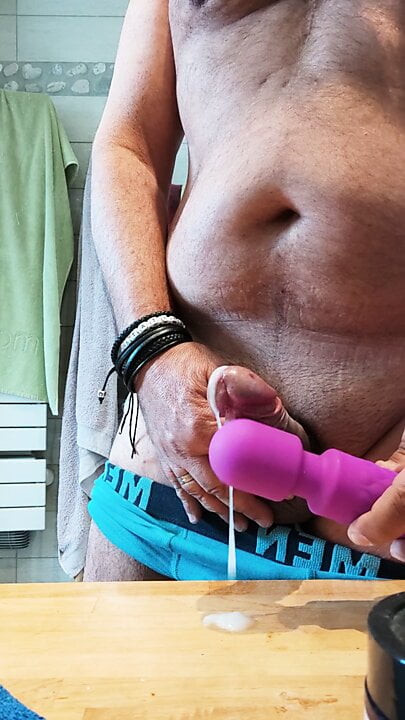 Lopemale65 sextoy ejac
