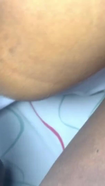 Morate vidjeti trenutak iz "Stvarno Desi maćeha žestoko jebana u svoju veliku guzicu Nogerijski besplatni porno filmovi xxx"