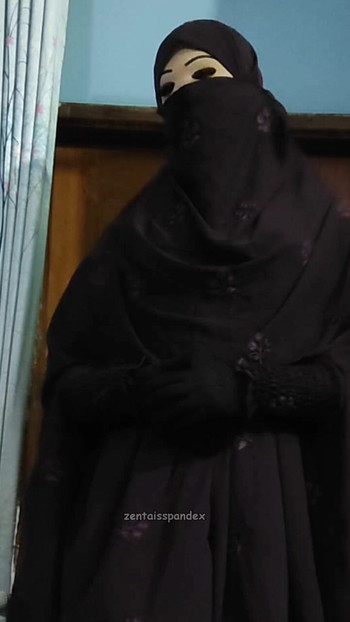 デシ・ヒジャブ、ニカービ、セクシーな女装者、バービー