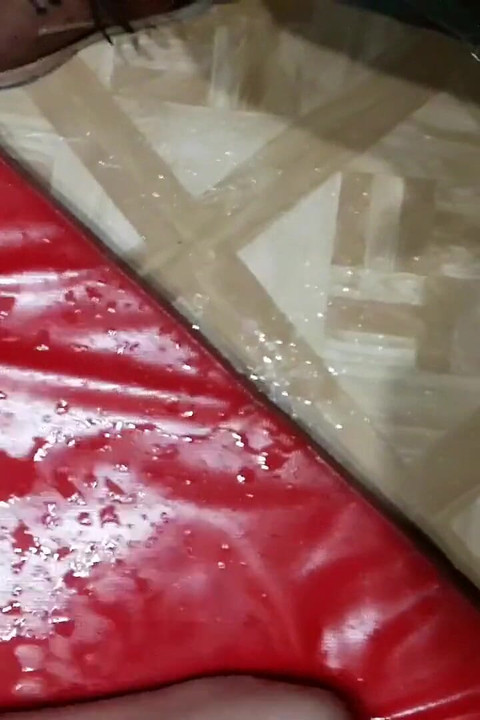 فتاة مثيرة يمكنها أن تفعل 7 بخات متتالية مع سخيف الحلق