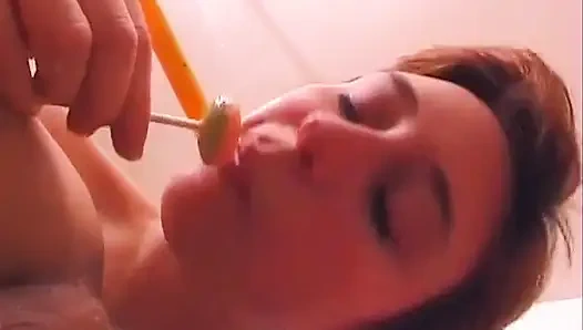 Memek gadis remaja perancis yang ditindik ini bisa bikin semua pria muncrat