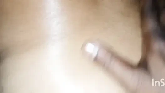 Hintli karı koca yatakta porno videosu