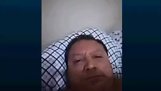 Peruvian daddy wanking