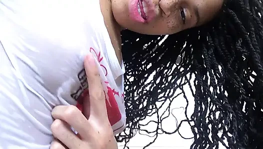 Islak tişört zamanı- tanrıça rosie reed ıslak tee küçük memeli azdırıyor-1080p hd