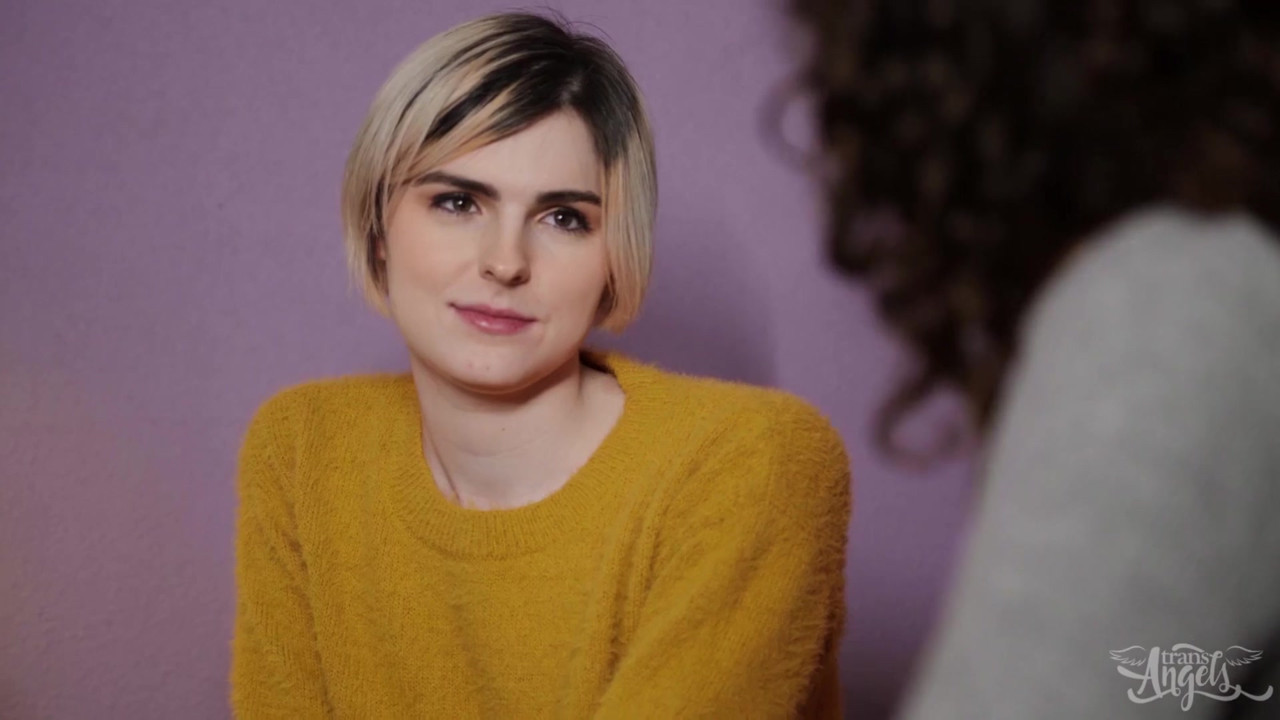 超エロいニューハーフの女の子と官能的な生ハメ尻ファック