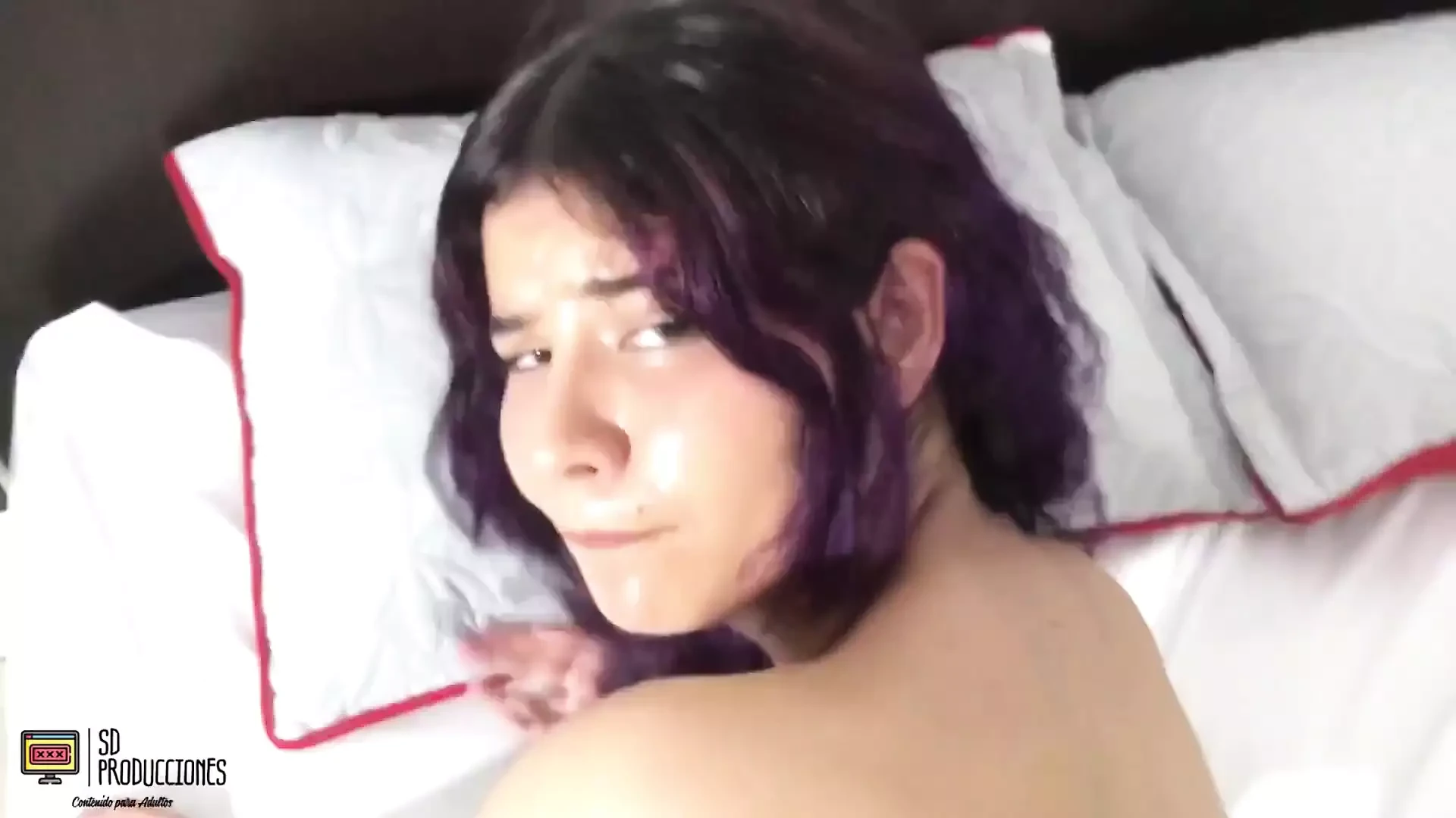 我非常饥渴地进来，操我的婊子继妹 - 第2部分 - 西班牙语色情
