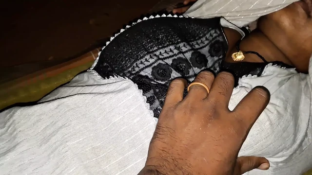 Chetting Indian wife sex  dever hardcore Sex Indian desi bhabi ko choda