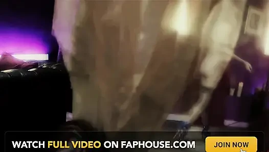 Mai bailey dan megan coxxx adalah ratu seks anal