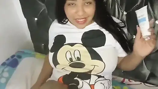 Colombian Brunette Very Tired of Her Life She Sucks the Neighbor!!