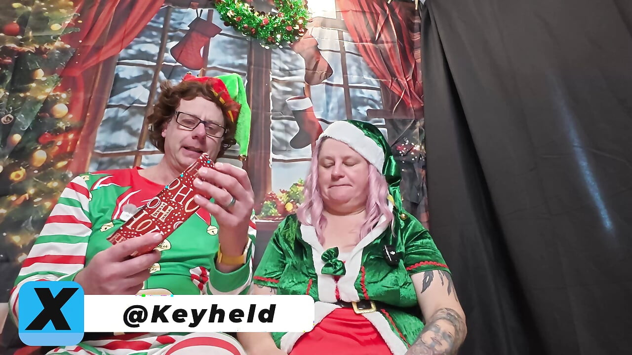 Dia 12: Elfos na prateleira de brinquedos sexuais