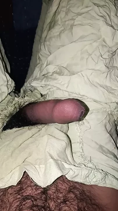 Zakar tegak memasuki lubang MILF membuatkannya merintih seperti jalang